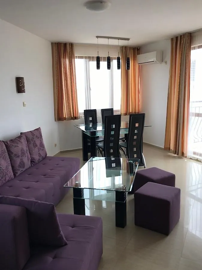 Apartment Slantse سوزوبول
